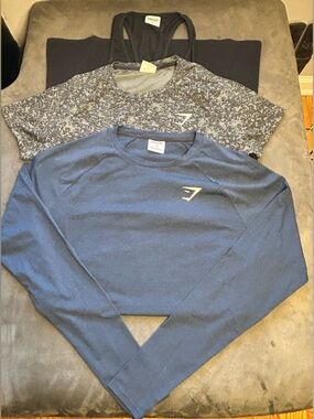 Gymshark Bundle size M Black Workout Tee with White Neck Label